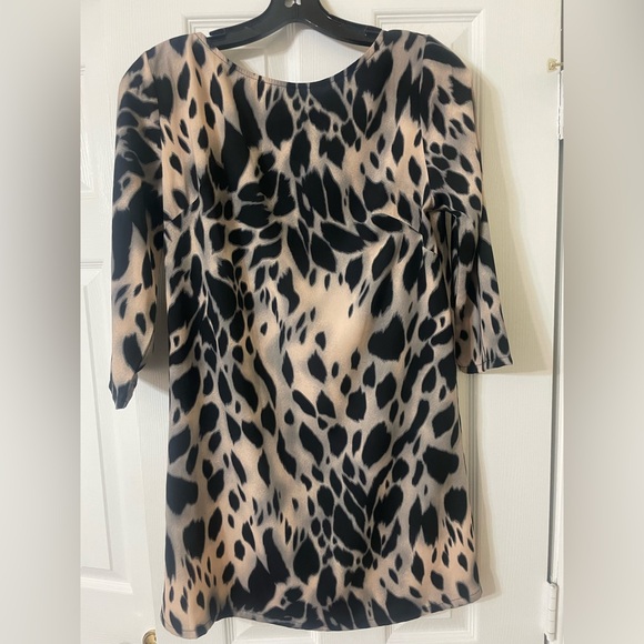 Tyche Dresses & Skirts - Tyche Black and Cream Abstract Print Blouse